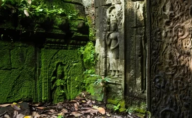 Relief of Apsara at Ta prohm Temple